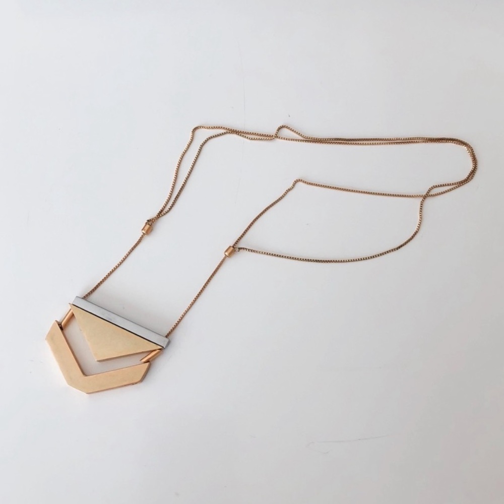 Madewell floating arrow necklace. Mixed metal, EUC no tarnishing! I wore once